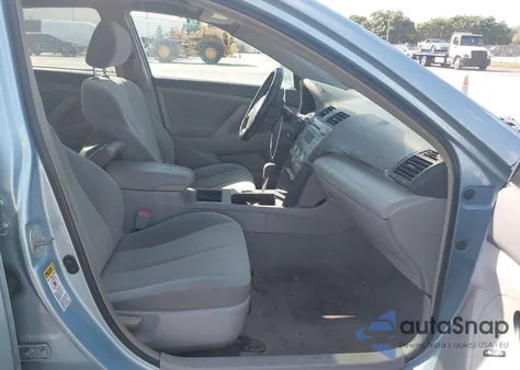 2007 Toyota Camry Le z USA, uszkodzony, nr VIN 4T1BE46K17U593702